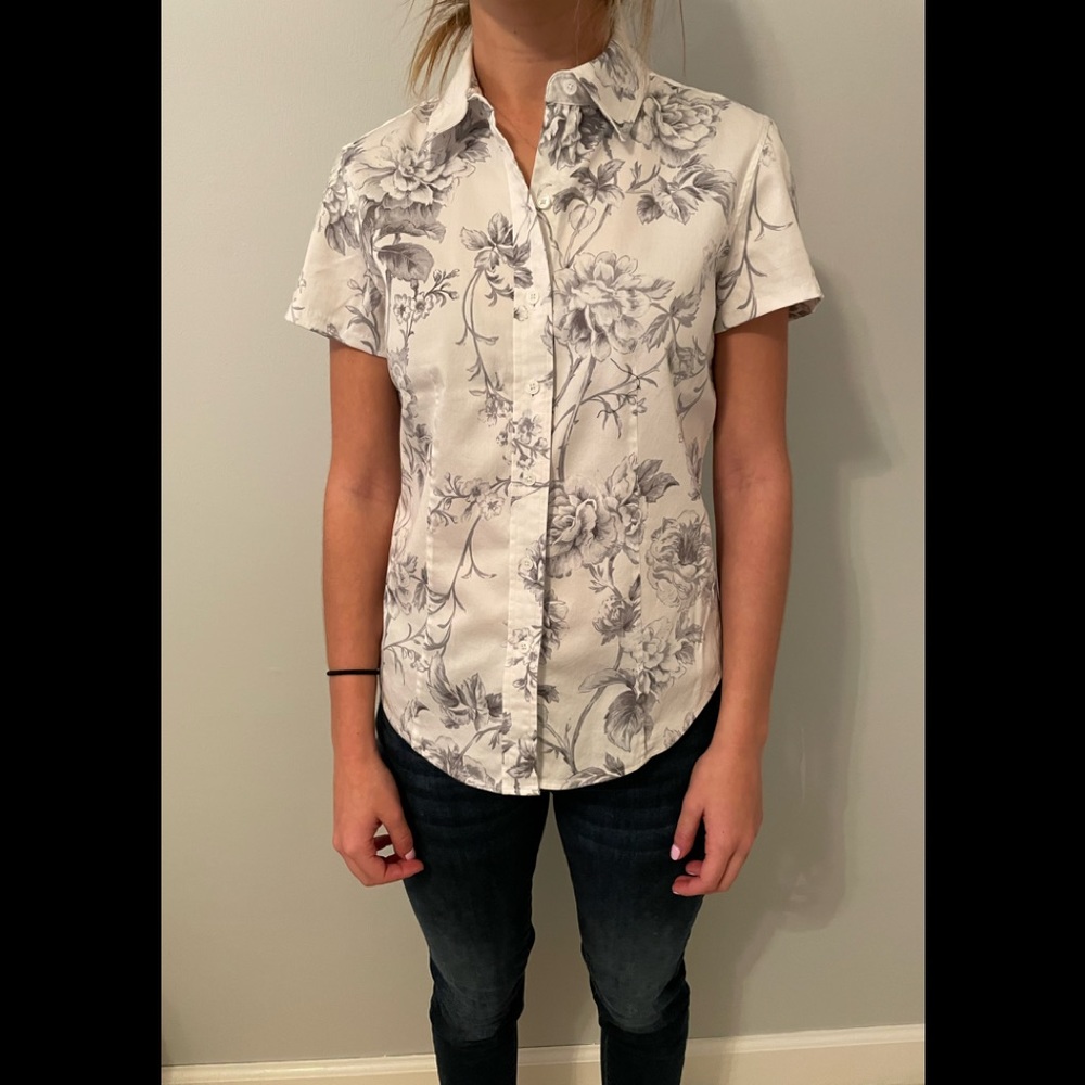 Talbots Stretch Short Sleeve Blouse Gray/White Size - 4